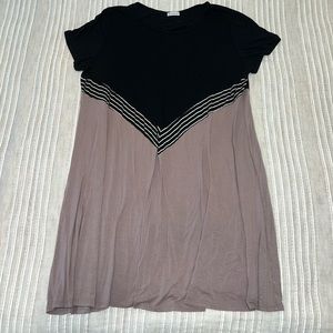 Flowy Color Block Striped Plus Size Dress with Short Sleeves